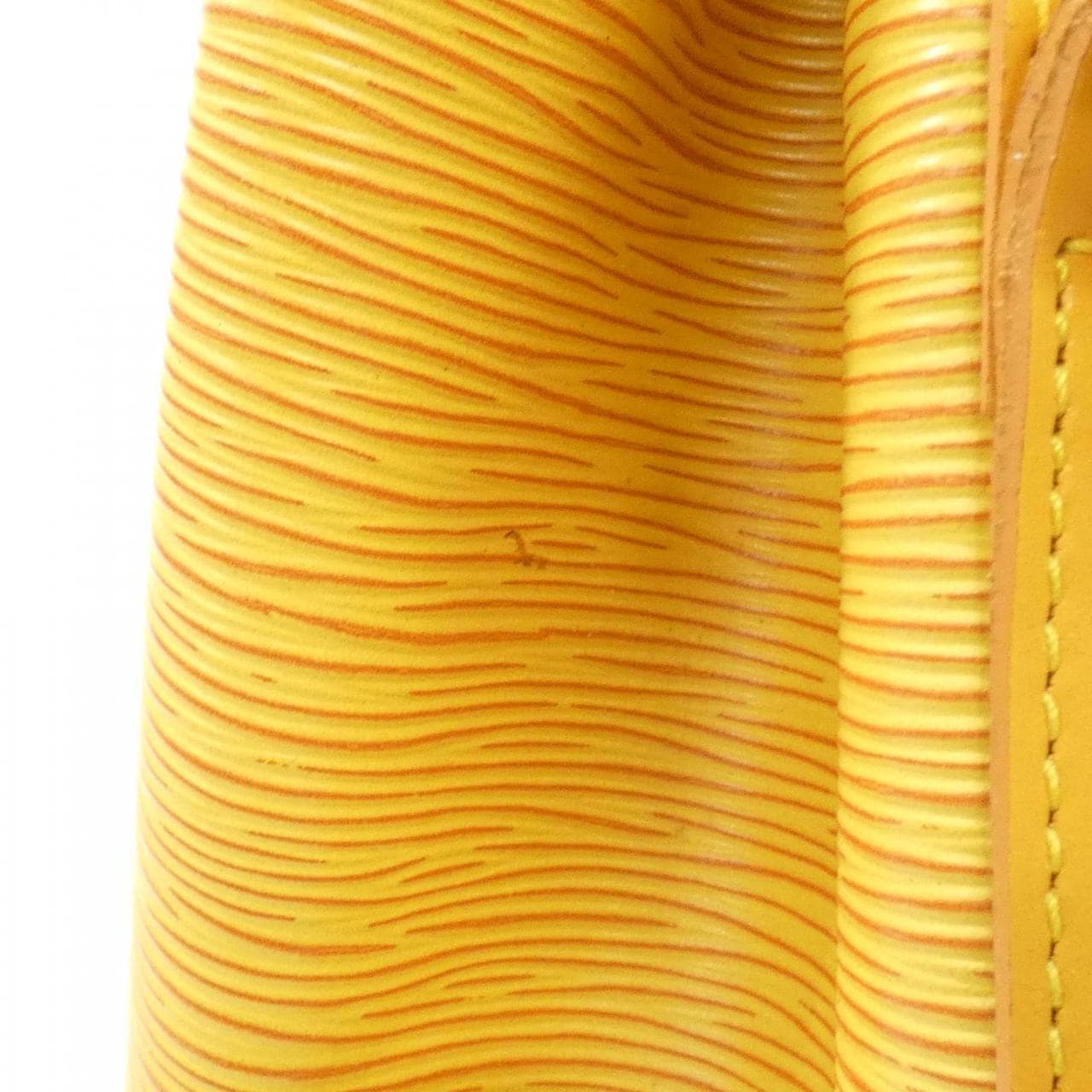 ルイヴィトン エピ プチ ノエ M44109 ショルダーバッグ