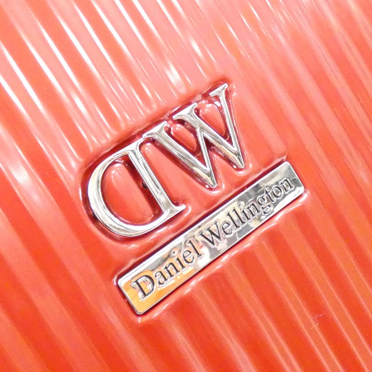 [新品] Daniel Wellington 69L DW02700002行李箱