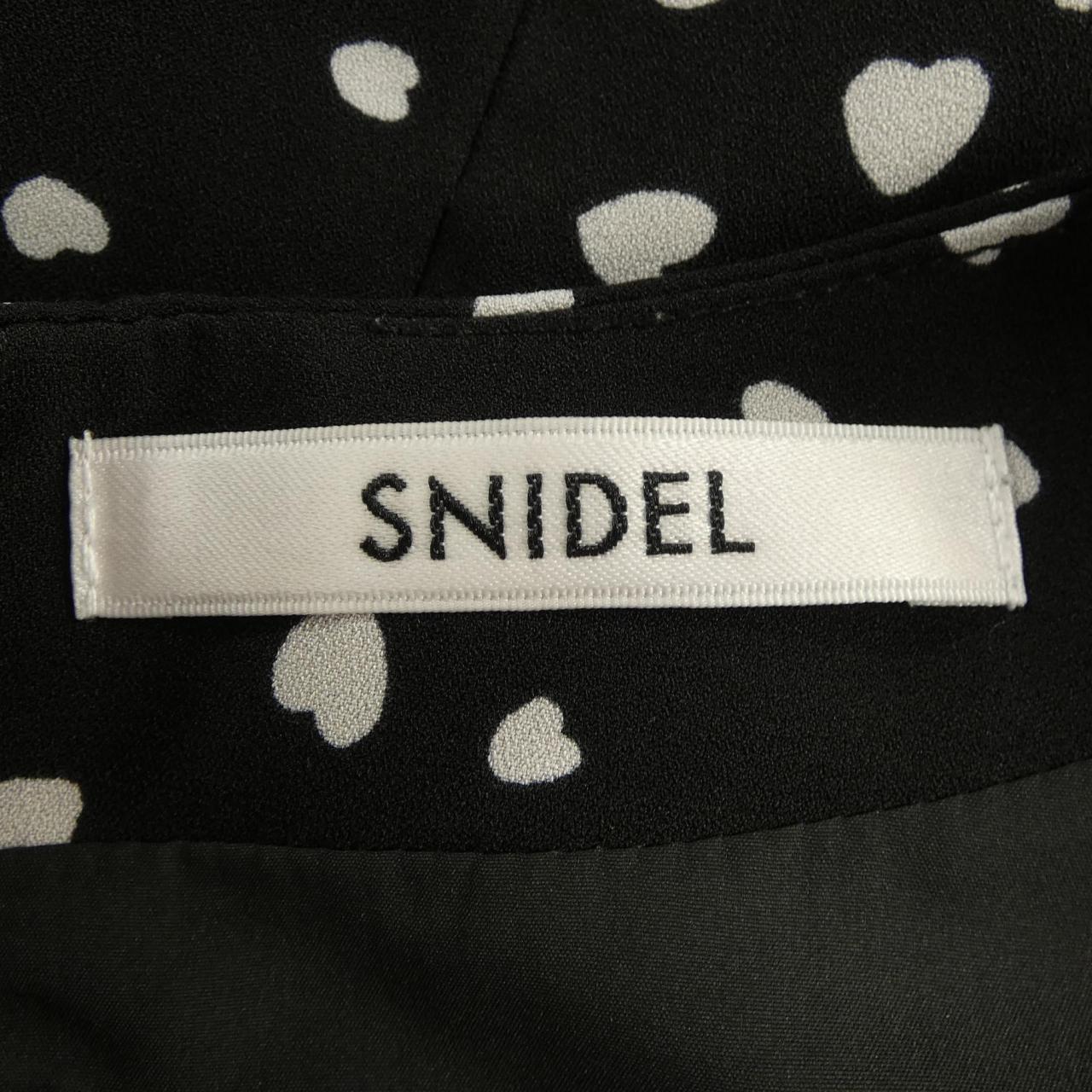 スナイデル Snidel SWFO244282 ワンピース