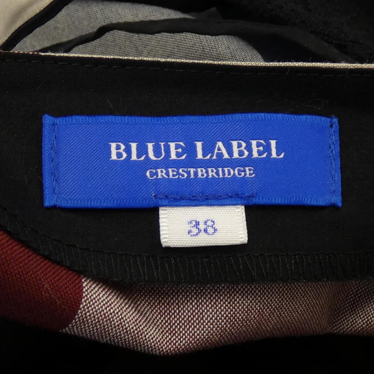 蓝色蕾丝吊桥BLUE LABEL CRESTBRID束腰衫