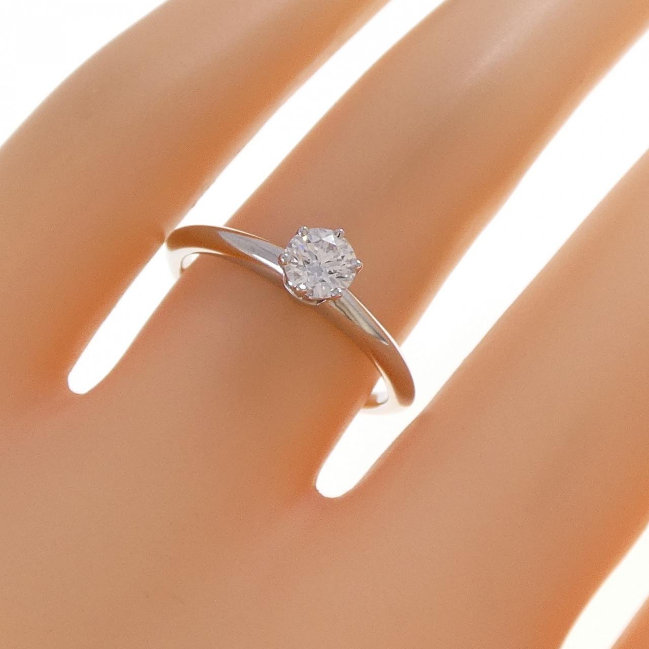 ティファニー クラシックソリティア リング 0.36CT