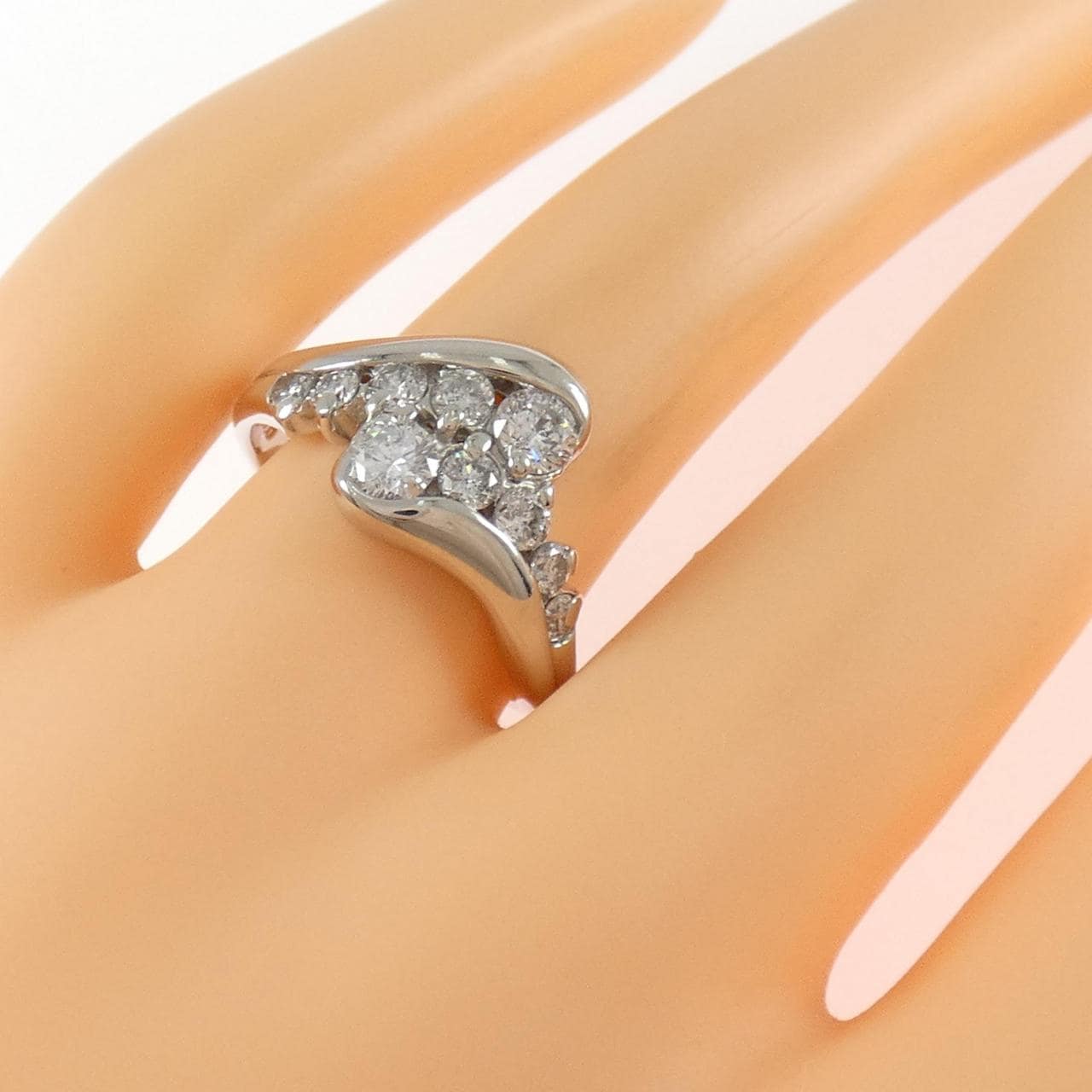 PT900钻石戒指1.00克拉