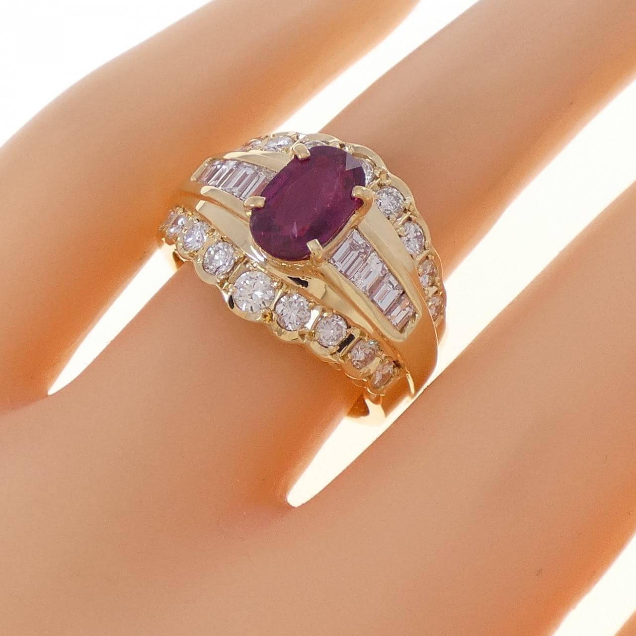 18K Yellow Gold Ruby Ring 1.54ct