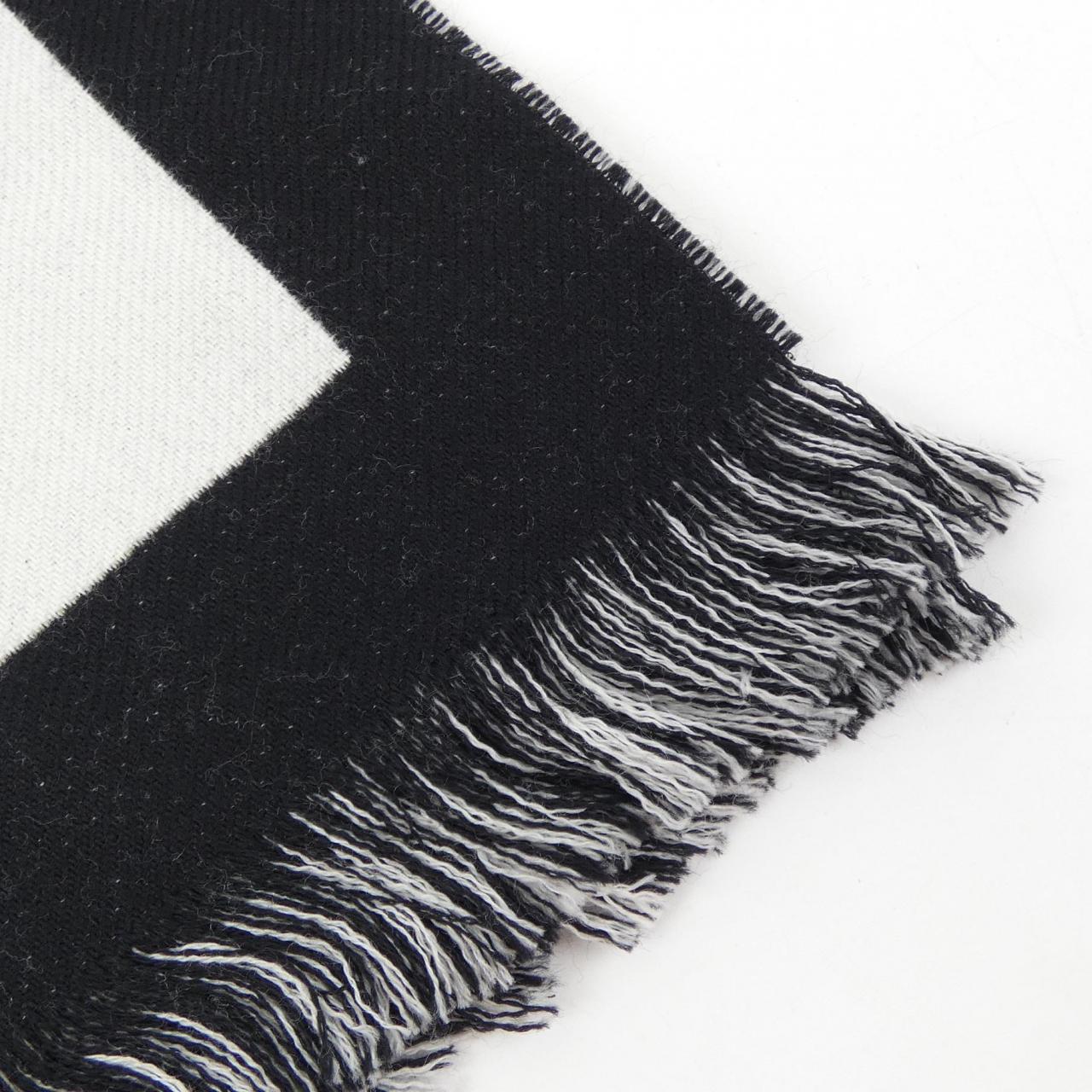 BURBERRY MUFFLER