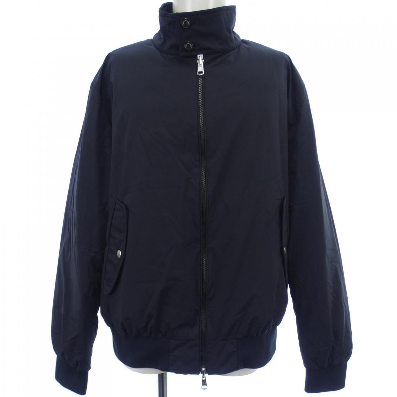 モンクレール MONCLER ダウンジャケット