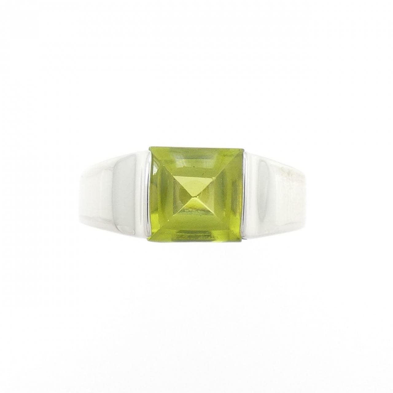 K18WG ペリドット リング