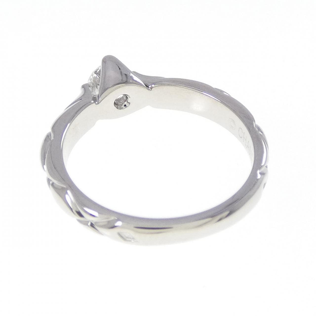 シャネル マトラッセ リング 0.29CT F VVS2 VG