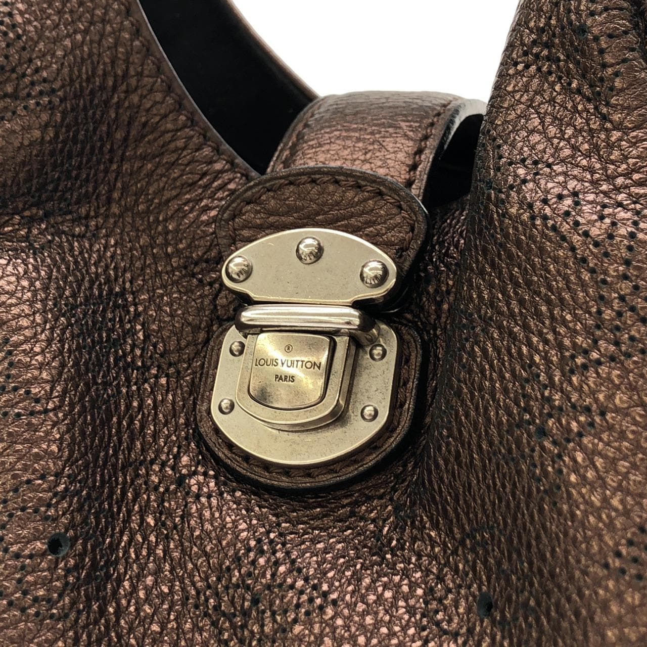 ルイヴィトン マヒナ L M95766 ショルダーバッグ