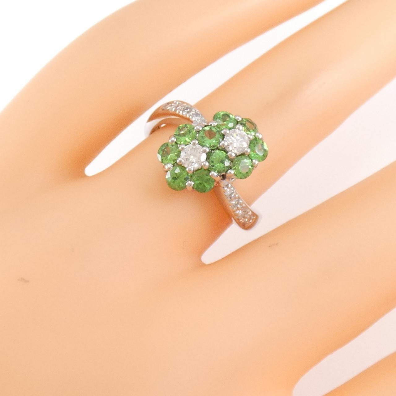 K18WG フラワー グリーンガーネット リング 1.00CT