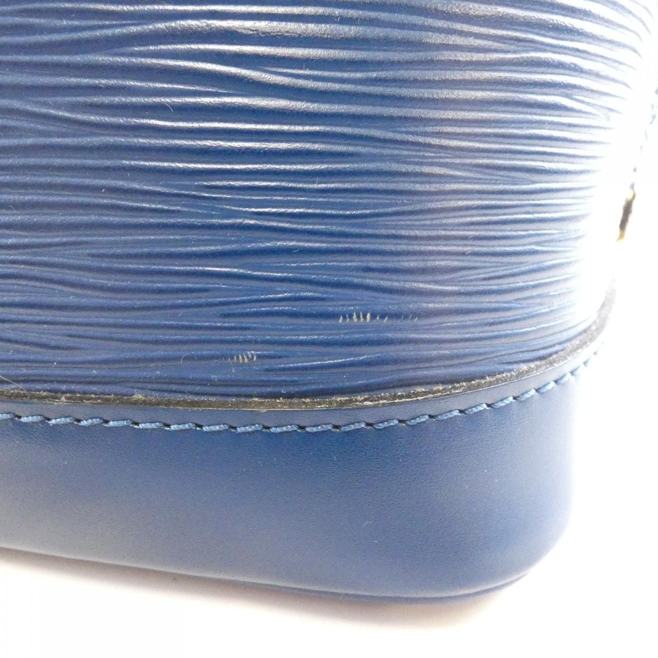 ルイヴィトン エピ アルマ PM M52145+J00275 バッグ