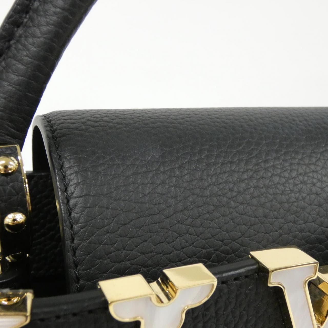 ルイヴィトン カプシーヌ MM M11349 バッグ