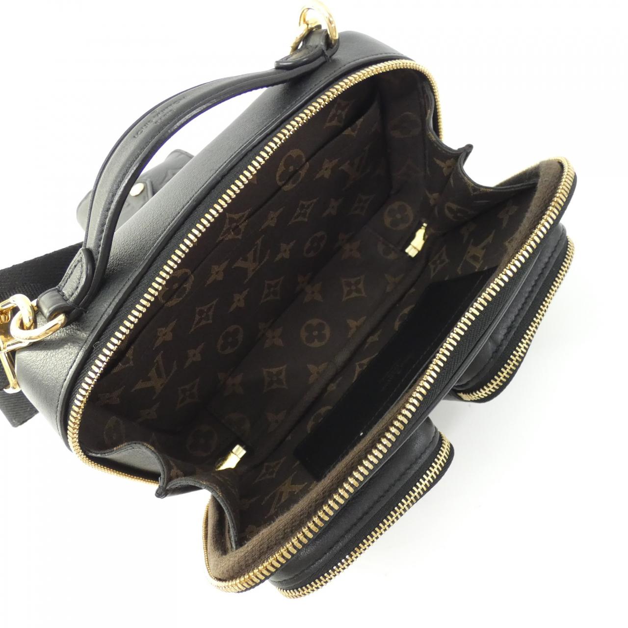 LOUIS VUITTON Utility Crossbody M80450 Shoulder Bag
