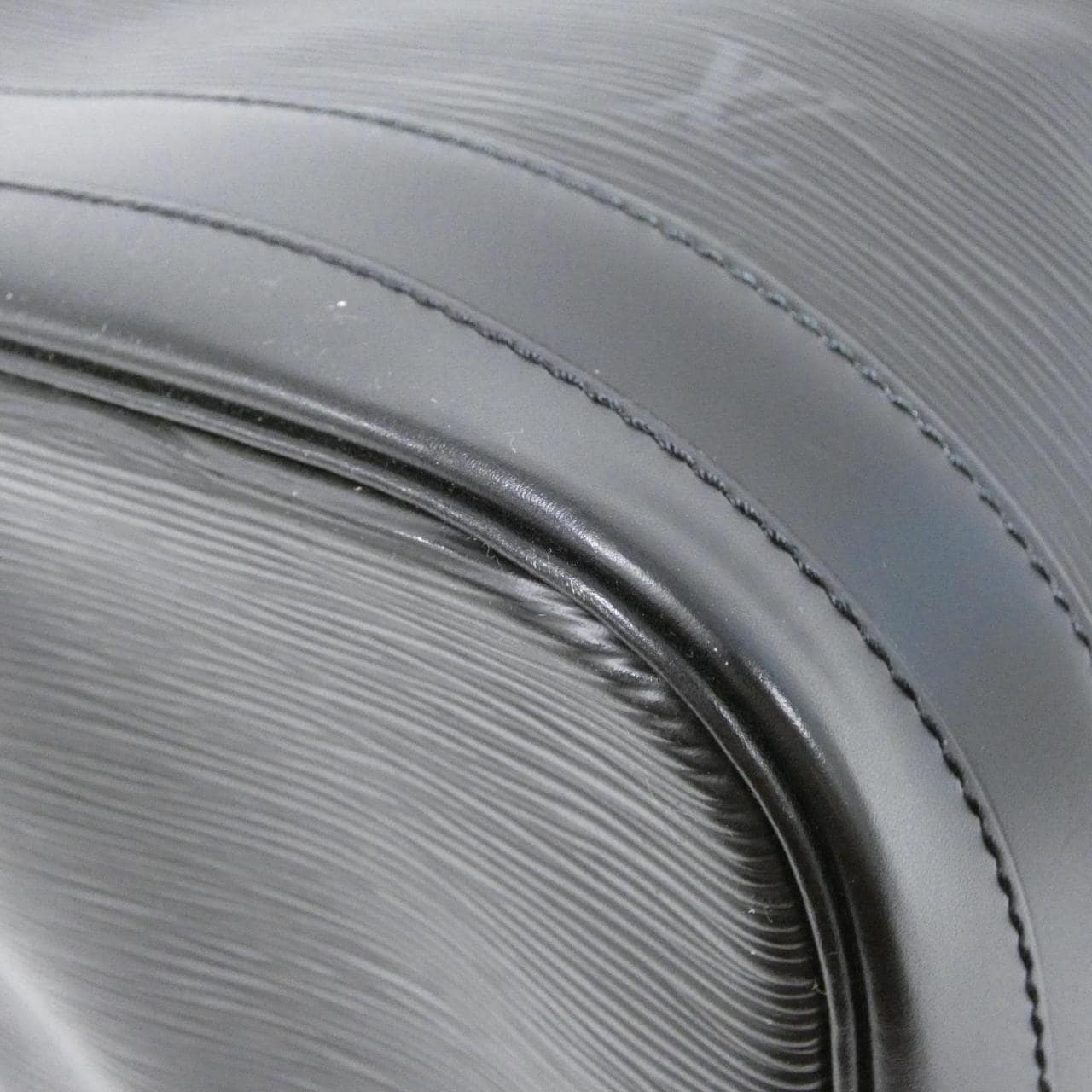 ルイヴィトン エピ ノエ M44002 ショルダーバッグ