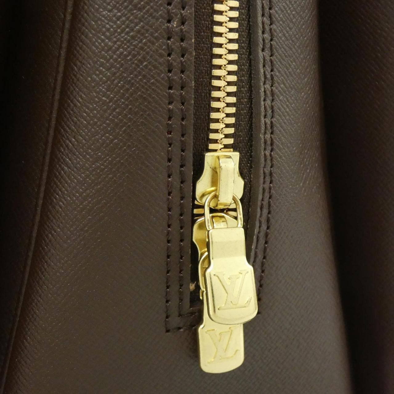LOUIS VUITTON Damier Triana N51155 包