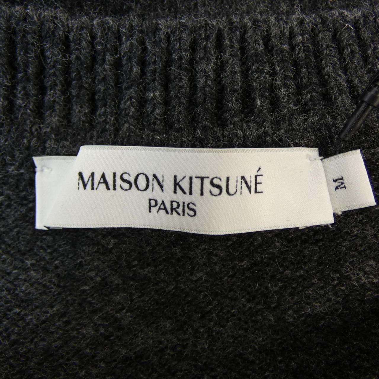 メゾンキツネ MAISON KITSUNE HM00502KT1006 ニット