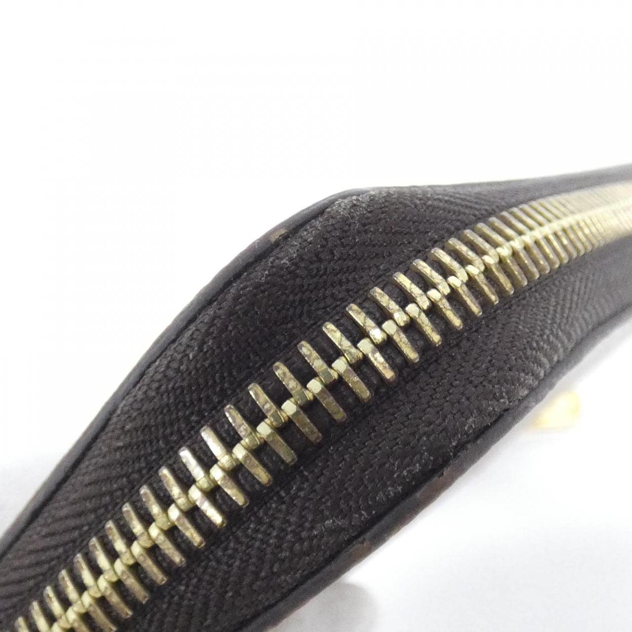 ルイヴィトン モノグラム リバース ジッピー ウォレット M82444 財布