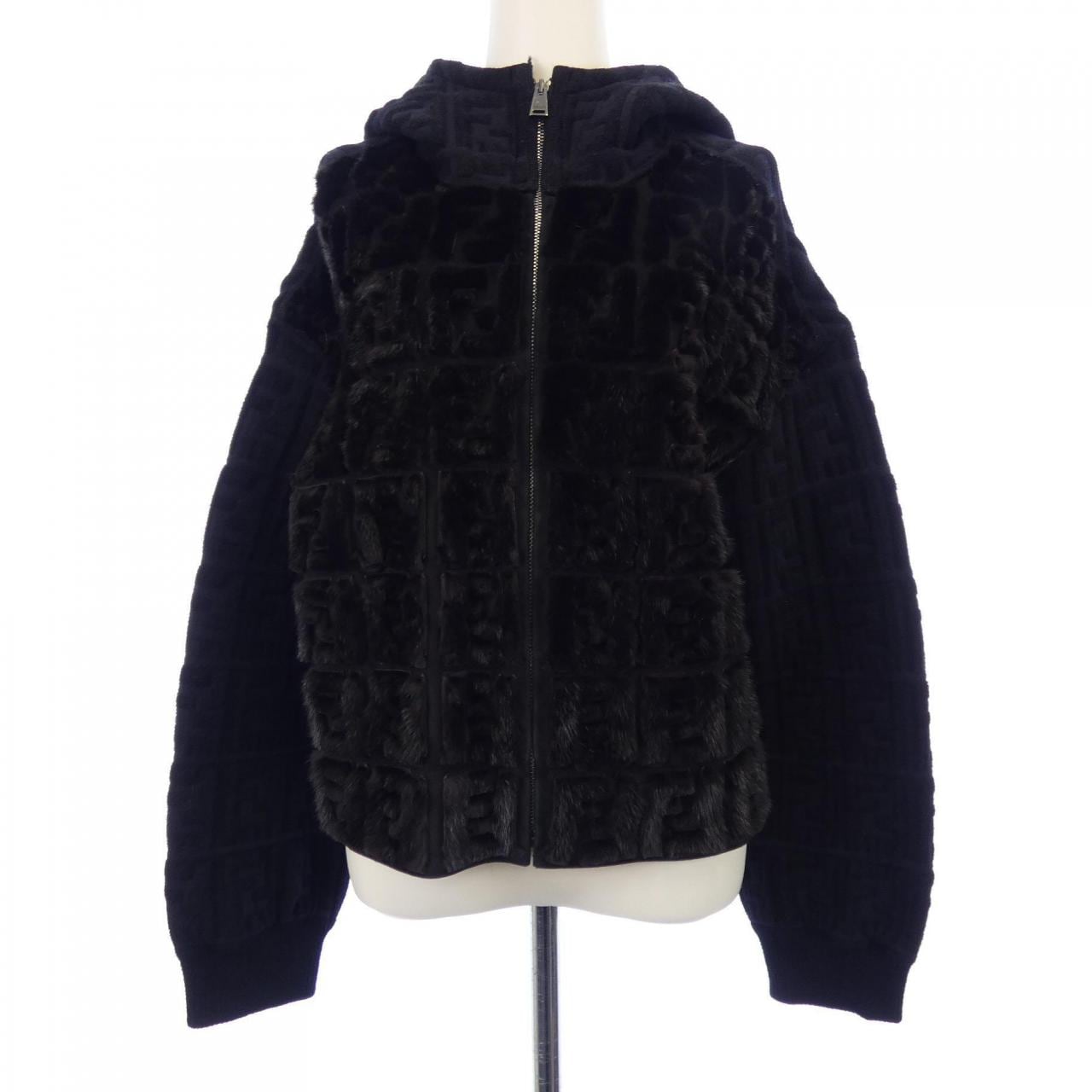 FENDI FF FNE59H A1Y1 夹克