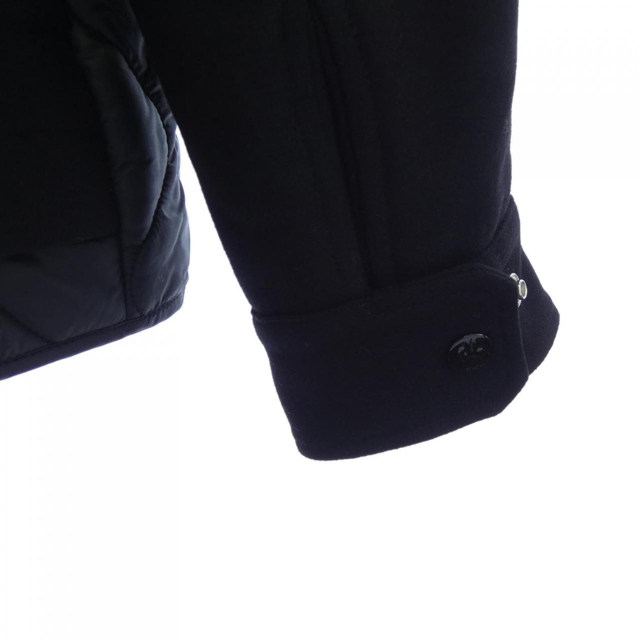 モンクレール MONCLER AVOINE ダウンジャケット