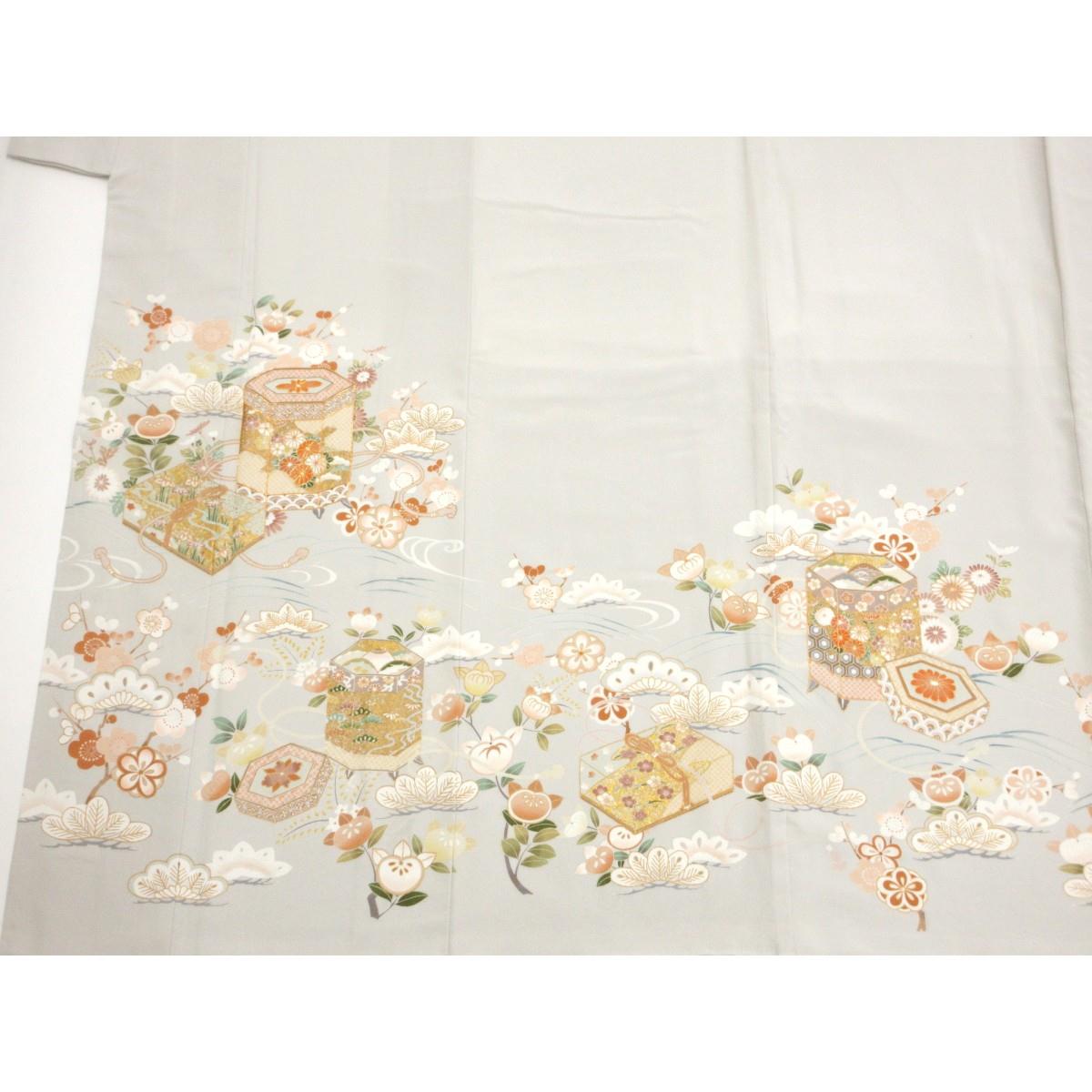 色留袖　友禅金彩加工　刺繍入り　丸に蔦