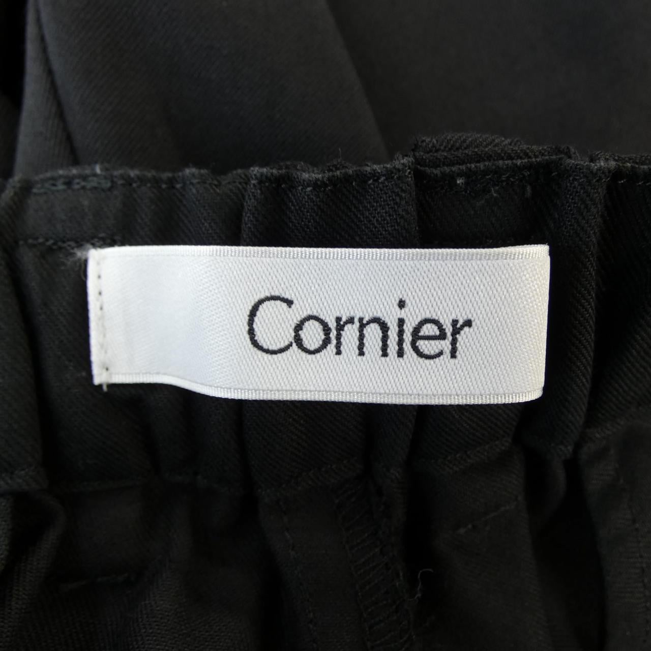 CORNIER ショートパンツ