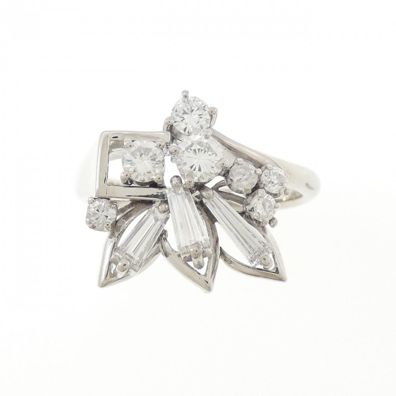 PT900 ダイヤモンド リング 0.66CT