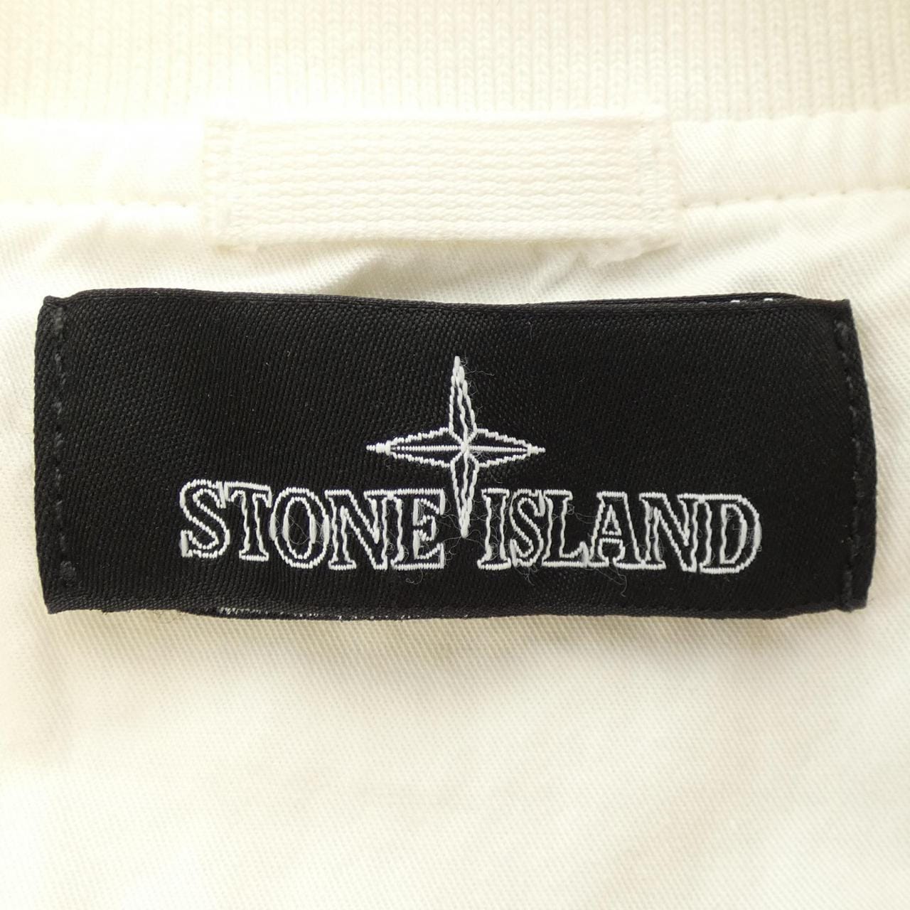 石島STONE ISLAND夾克衫