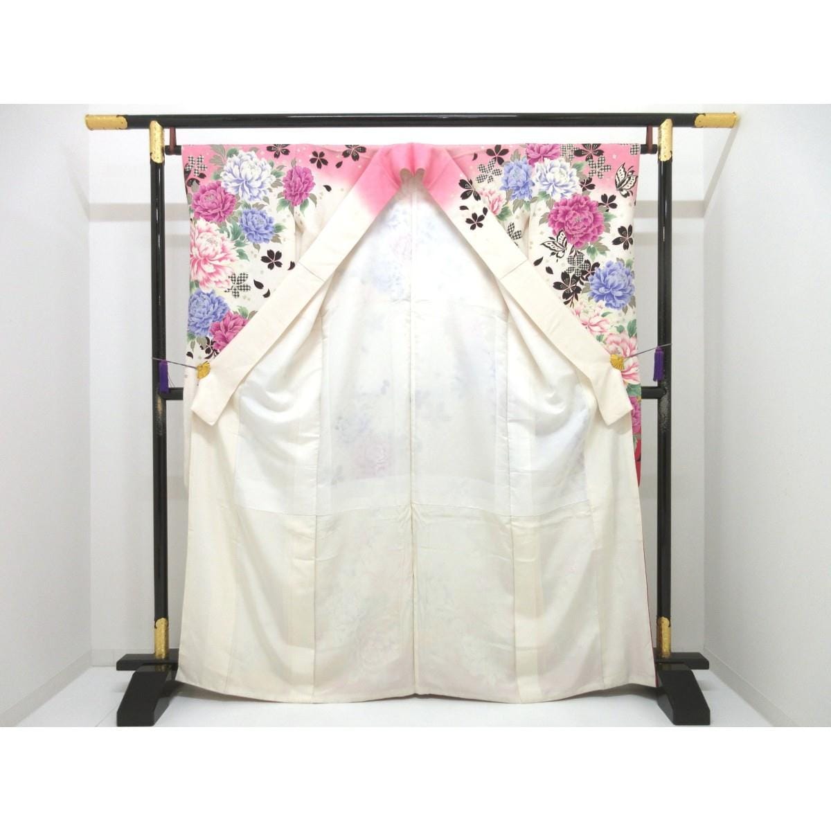 振袖　友禅金彩加工　刺繍入りボカシ染