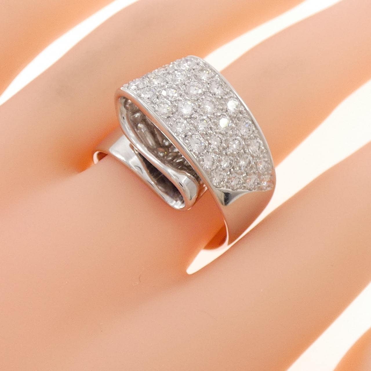 スカヴィア ダイヤモンド リング