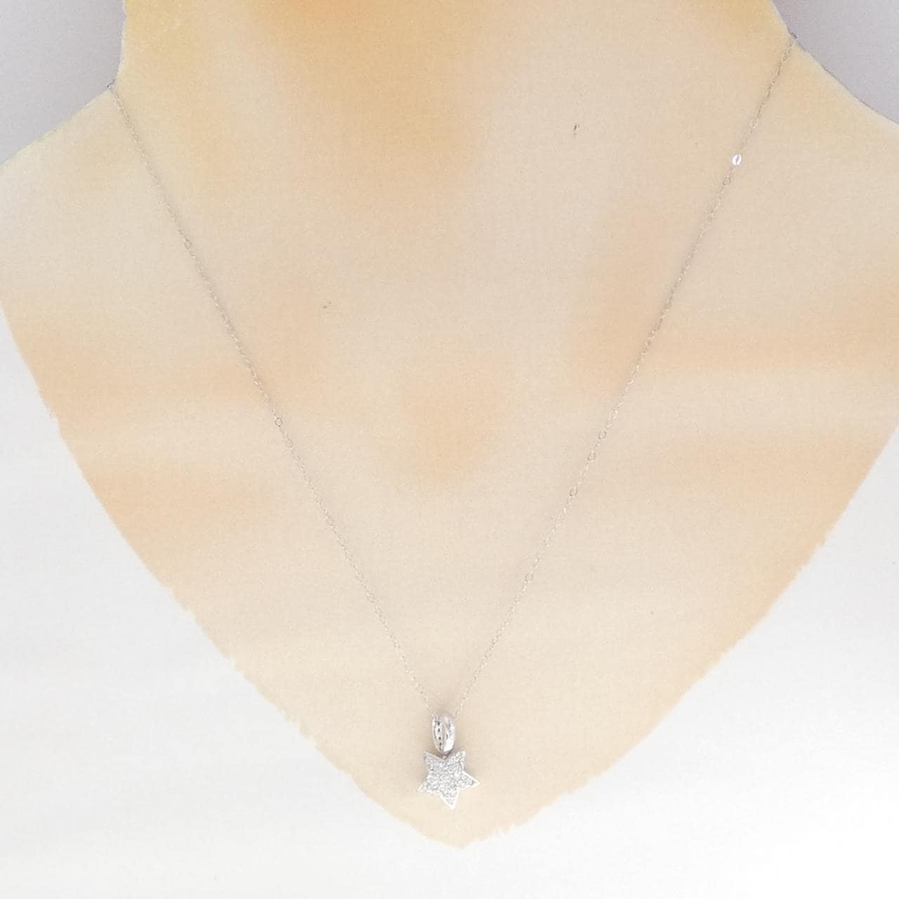 K18WG スター ダイヤモンド ネックレス 0.18CT