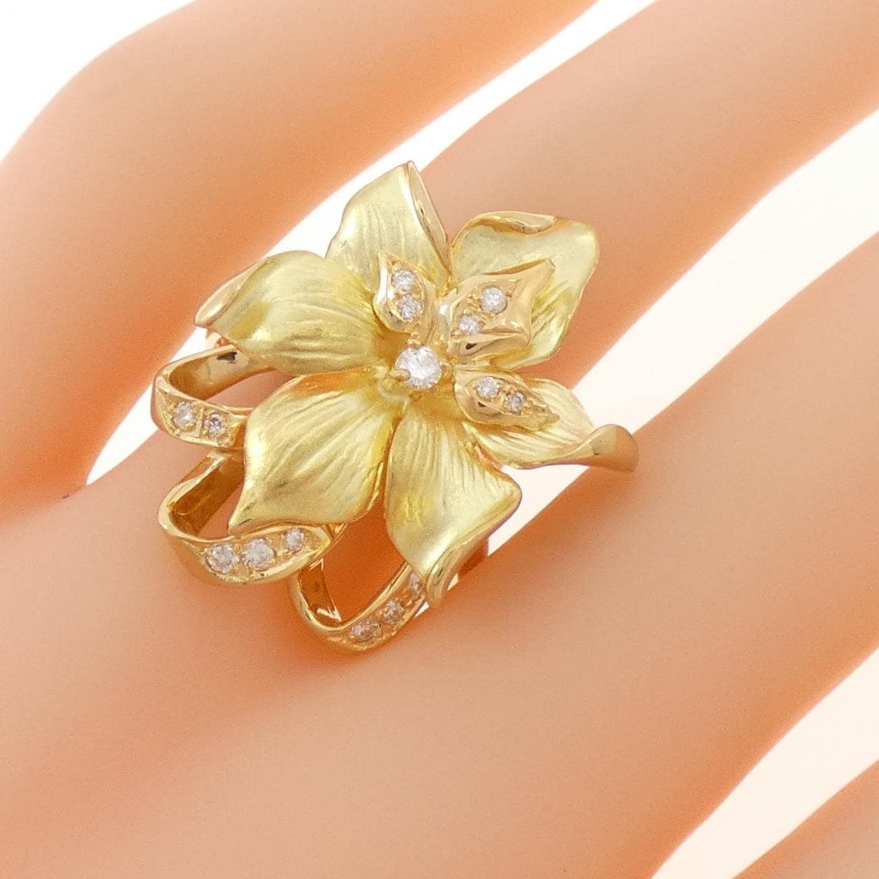 K18YG フラワー ダイヤモンド リング 0.13CT
