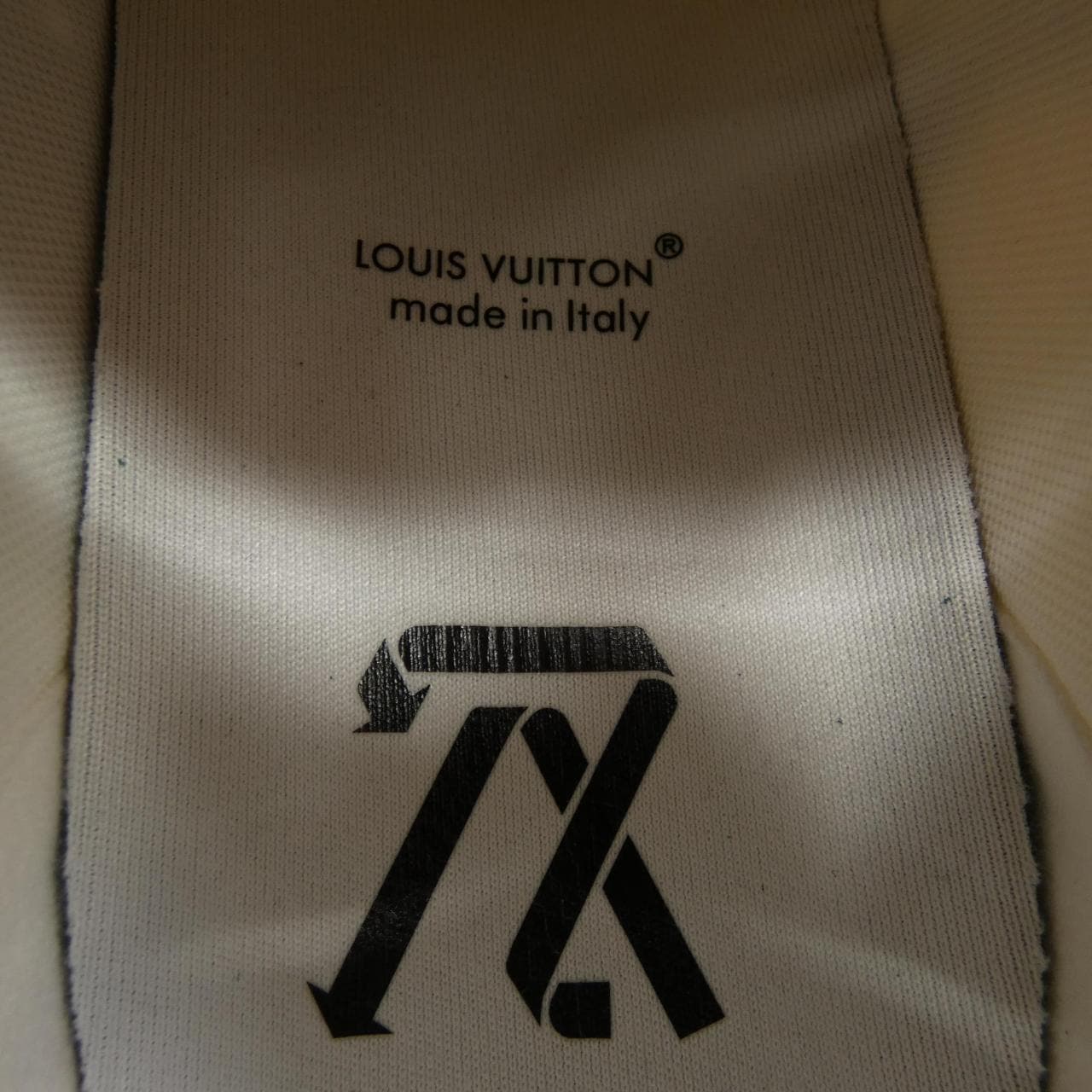 ルイヴィトン LOUIS VUITTON スニーカー