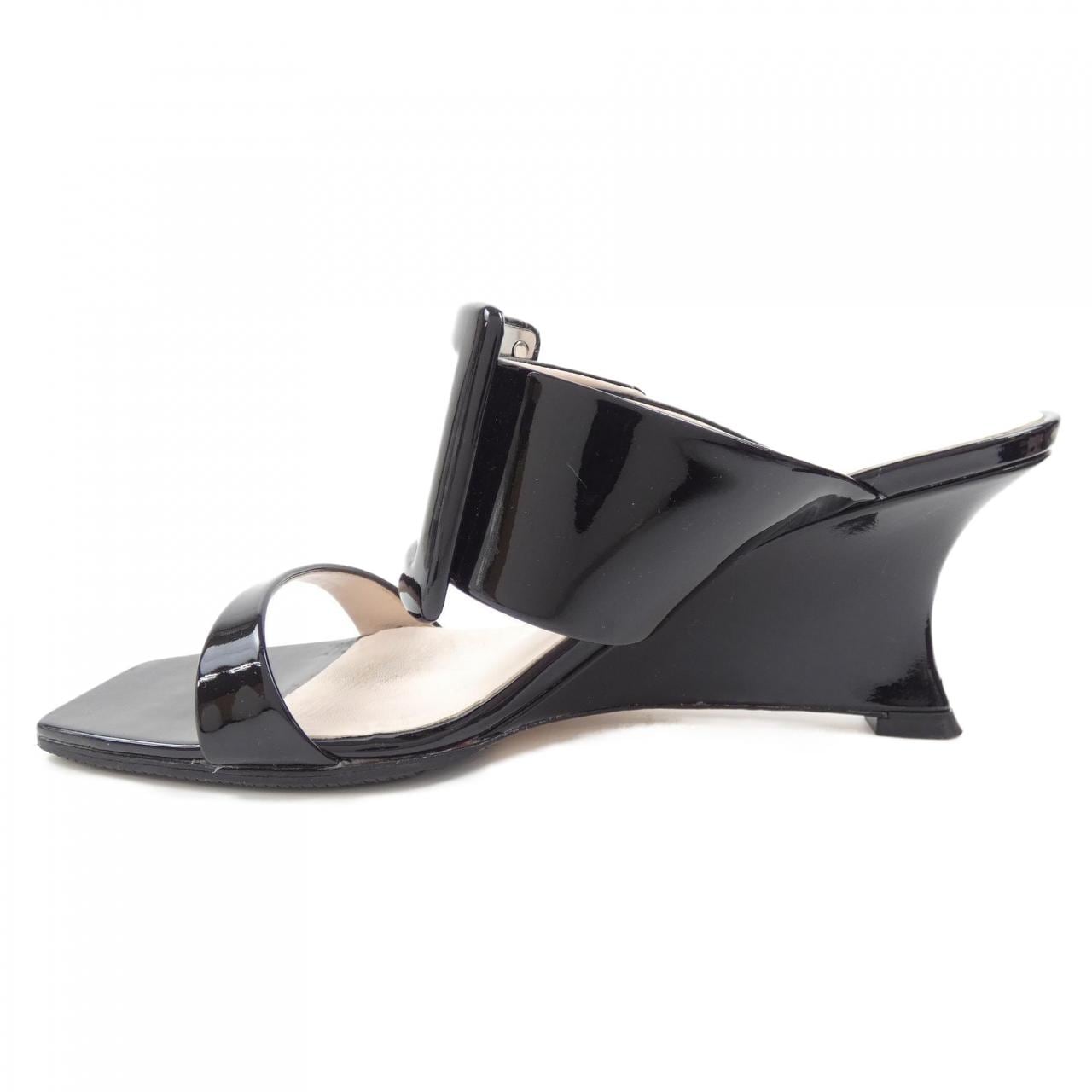 ロジェヴィヴィエ ROGER VIVIER サンダル
