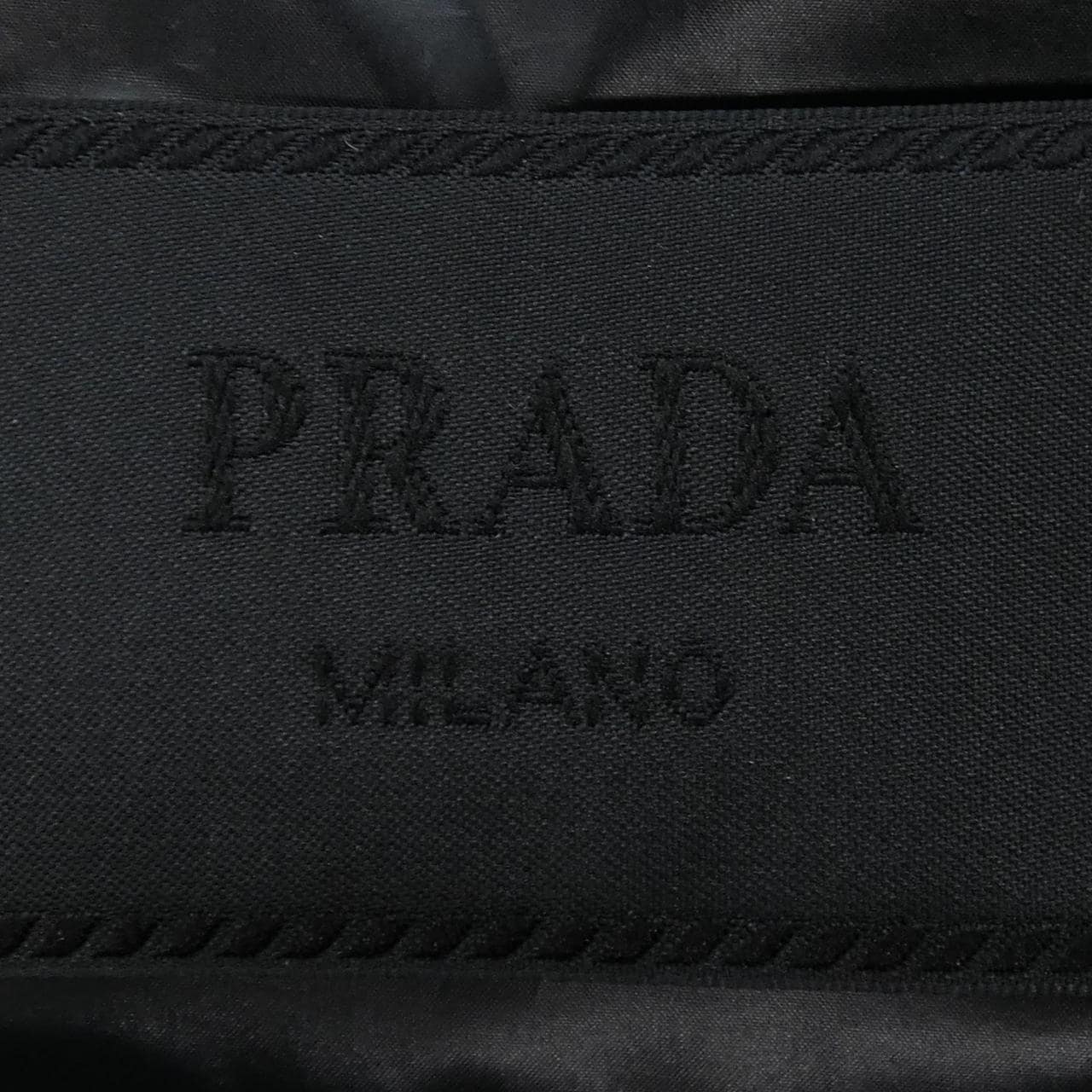 プラダ PRADA SGA506 ダウンジャケット