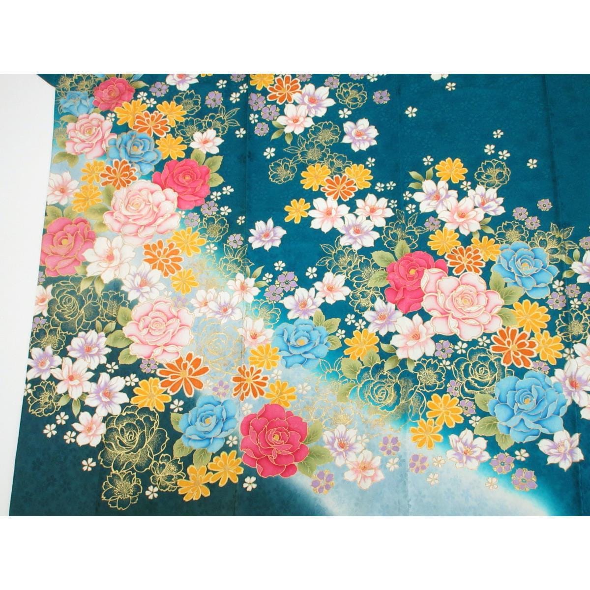 振袖　友禅金彩加工　刺繍入りボカシ染