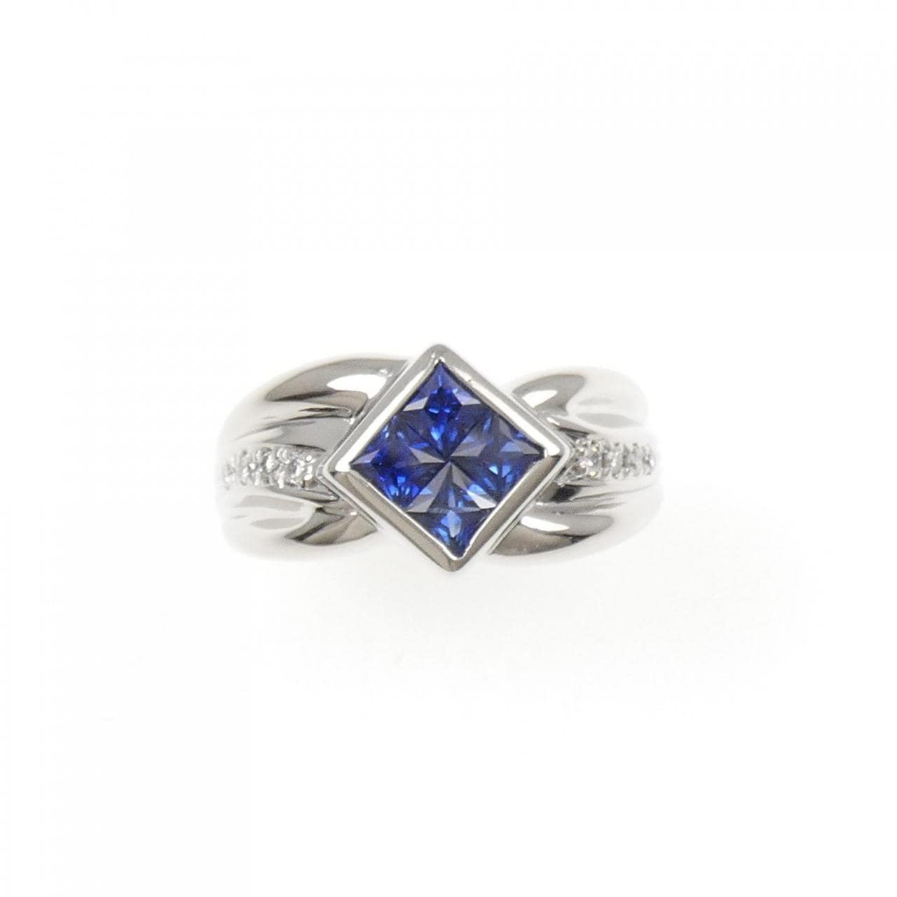 PT900 サファイヤ リング 0.84CT