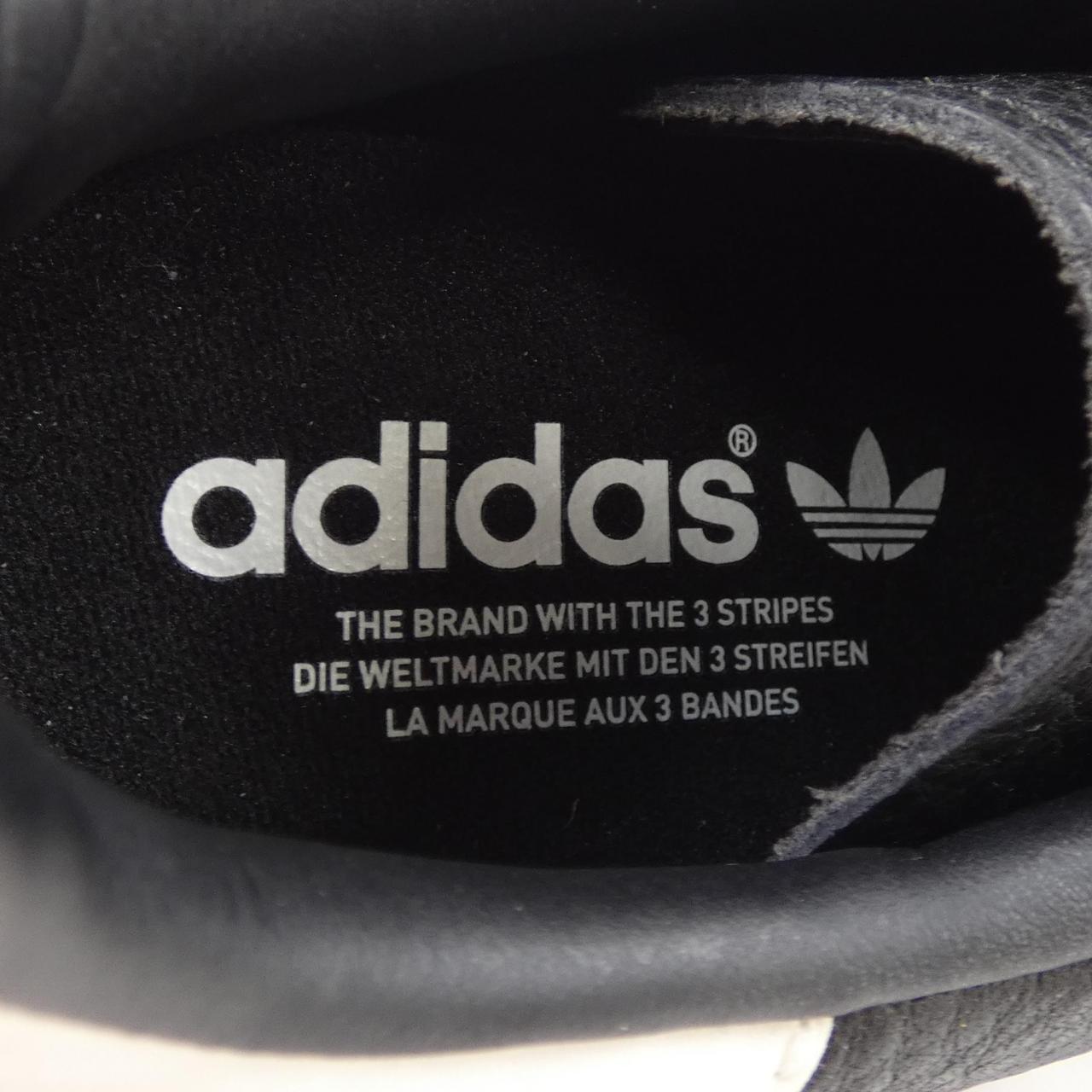 アディダス ADIDAS スニーカー