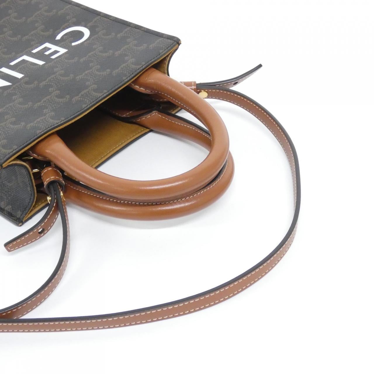 セリーヌ ミニ バーティカル カバ 194372BZK バッグ