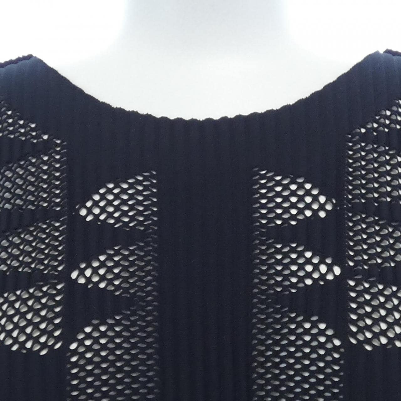 ミーイッセイミヤケ me ISSEY MIYAKE MI14KJ403 トップス