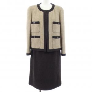 【ヴィンテージ】シャネル CHANEL P08105V04978 96A. スーツ