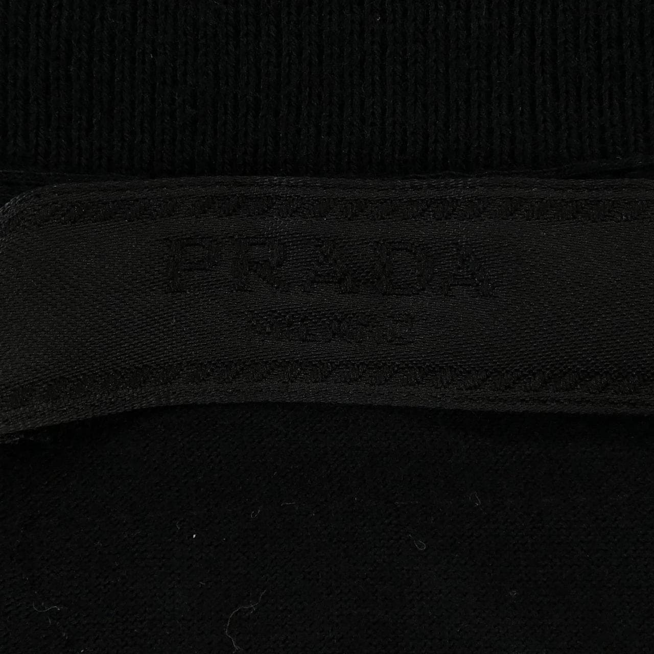 プラダ PRADA UJM492 S221 11CD Tシャツ