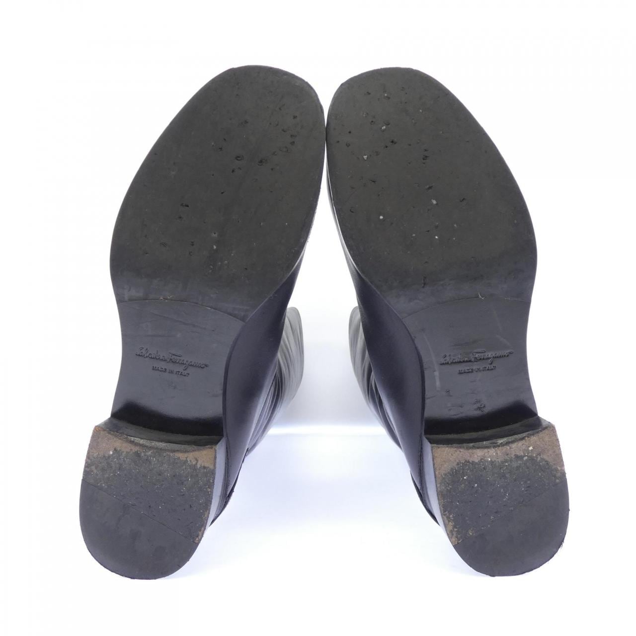 サルヴァトーレフェラガモ SALVATORE FERRAGAMO ブーツ