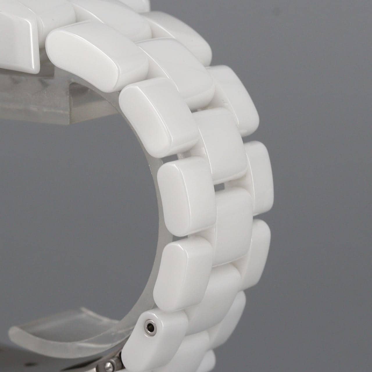 シャネル J12クロノグラフ セラミック･9P H2009 セラミック 自動巻