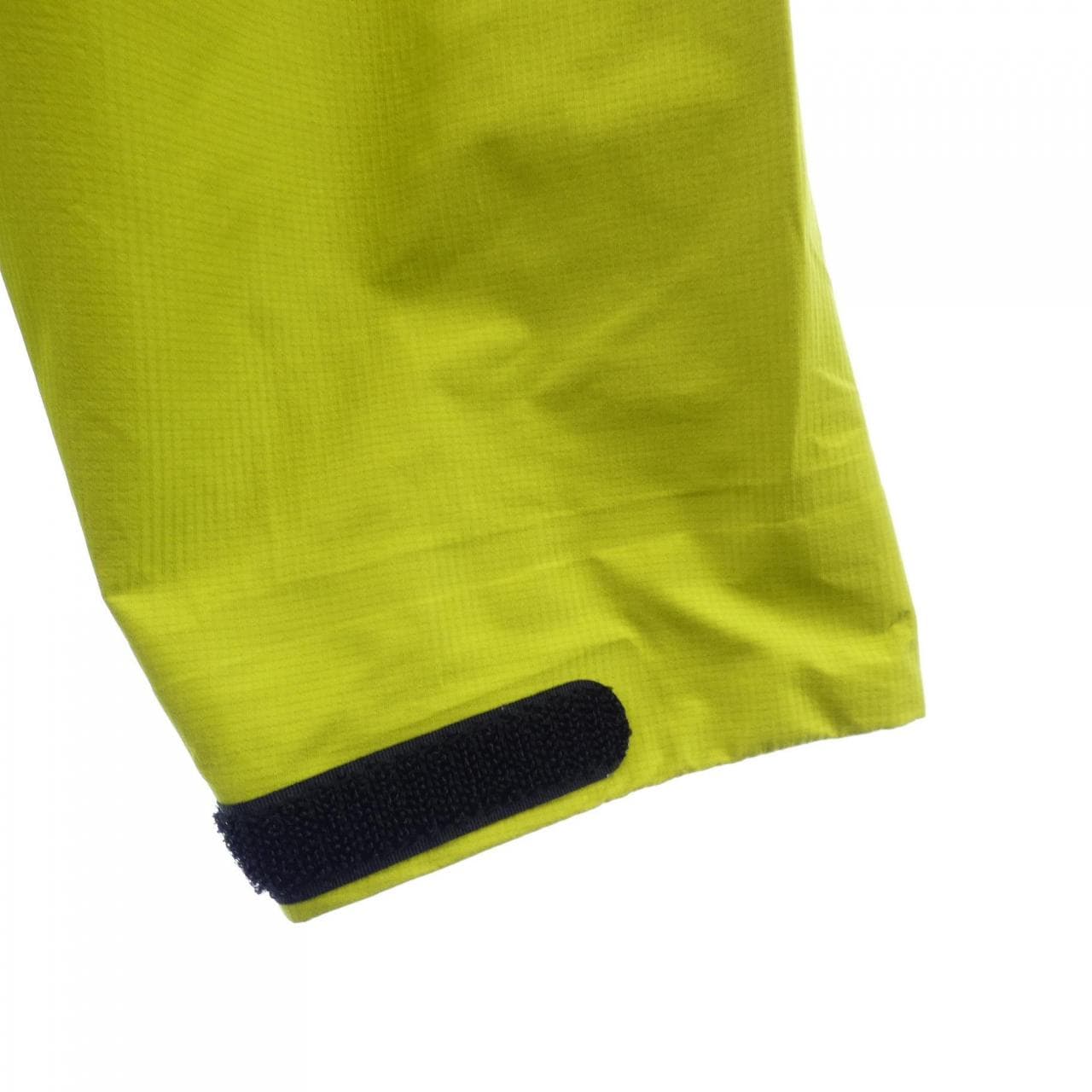 finetrack ブルゾン