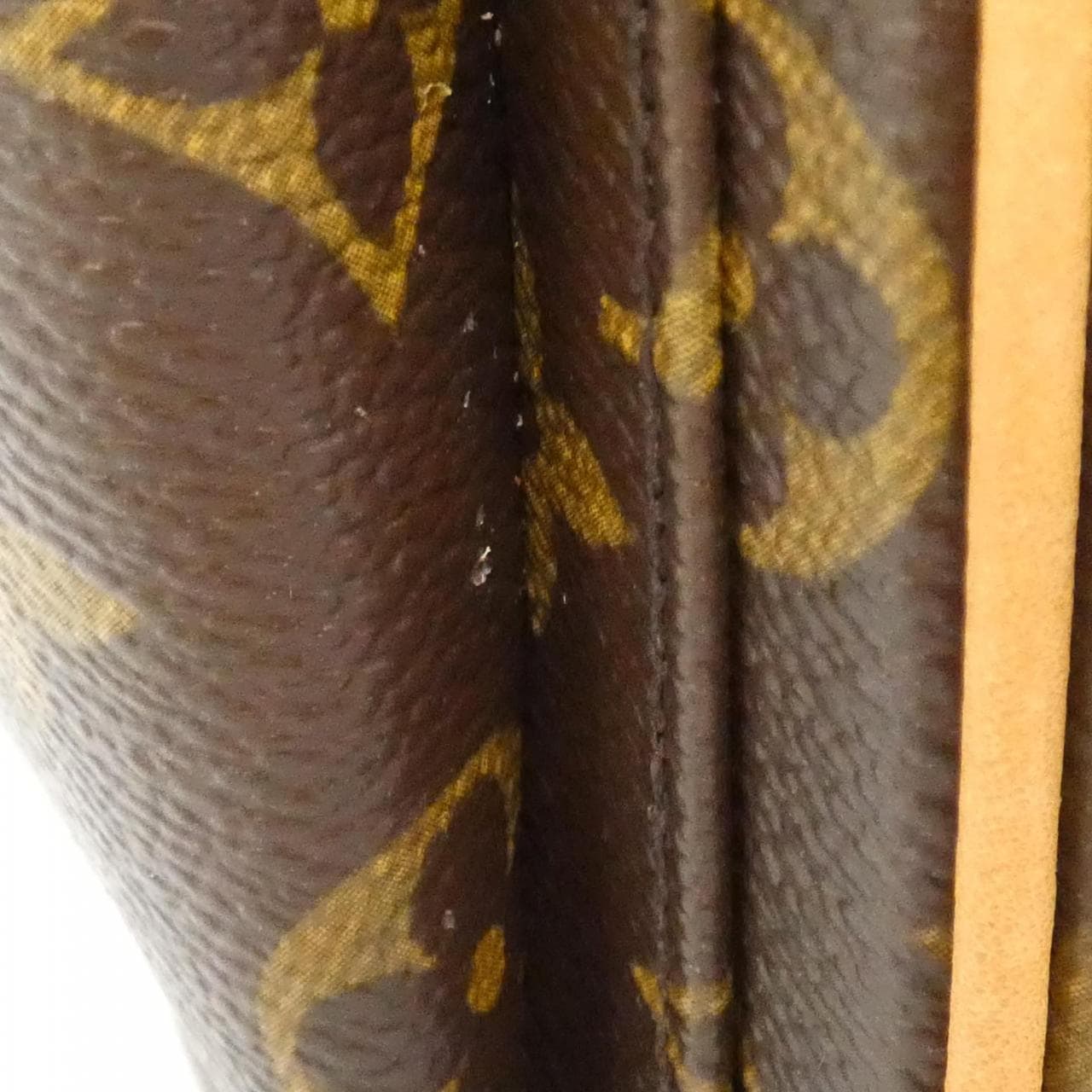 LOUIS VUITTON Monogram Mulchipuri Cité M51162 包