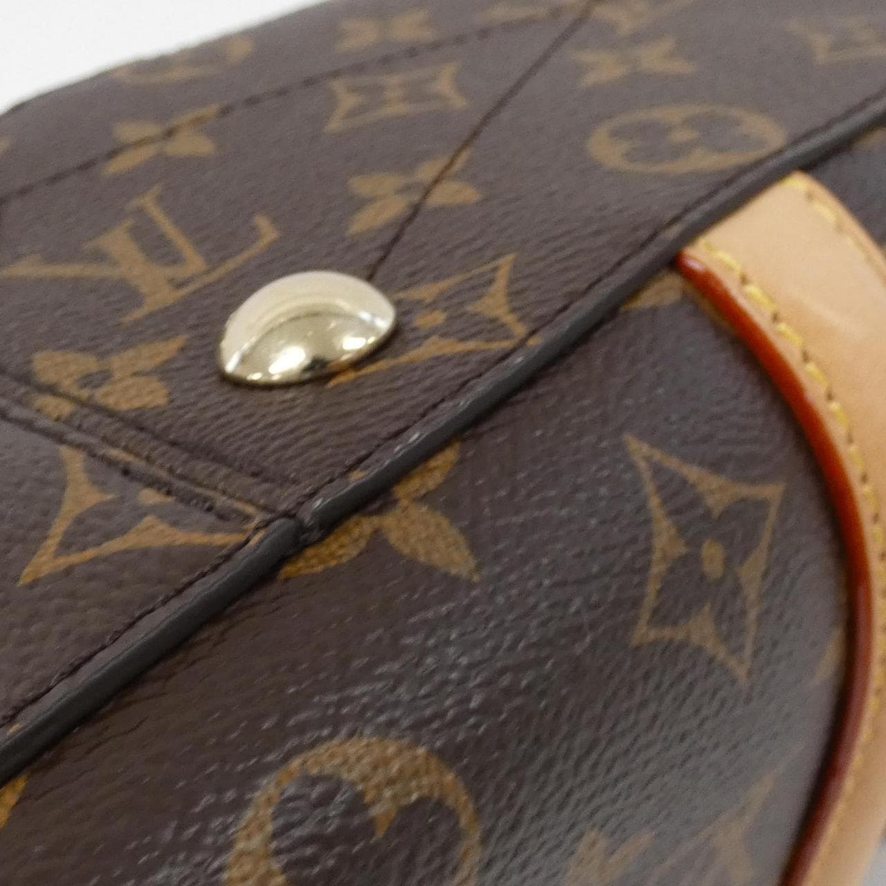 LOUIS VUITTON Monogram Soufflo BB M44815 包