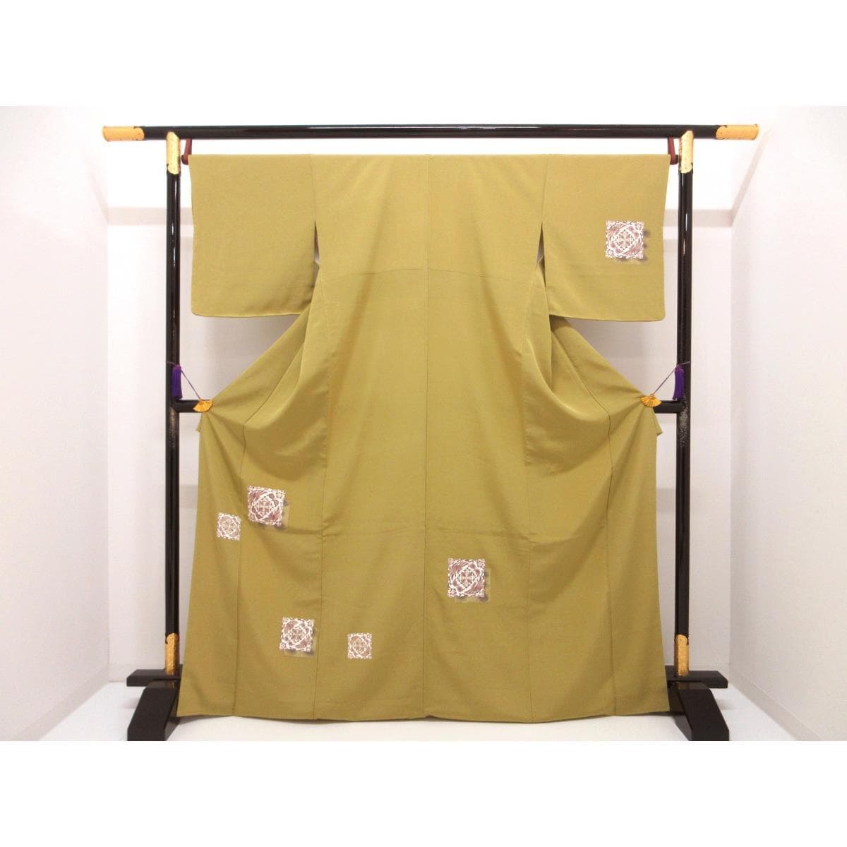 Homongi, Yuzen gold color processing, embroidered