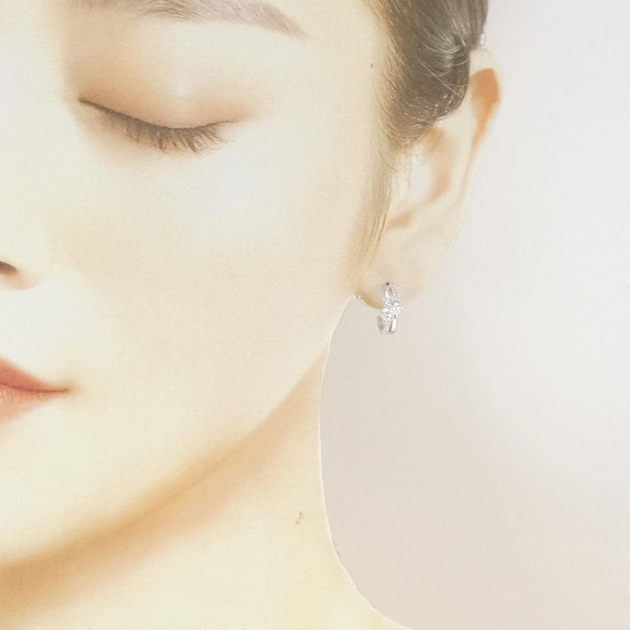 K18WG/PT900 ダイヤモンド ピアス 0.52CT