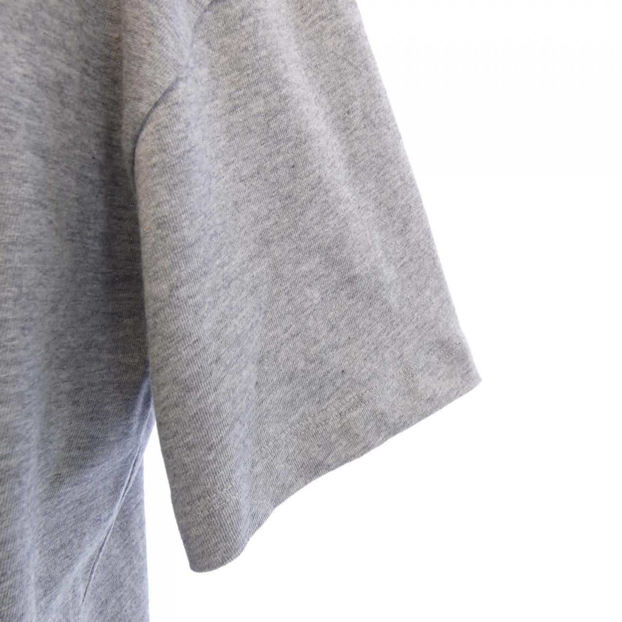 ロエベ LOEWE スタジオジブリ ハウルの動く城 SB44Y22X15 Tシャツ