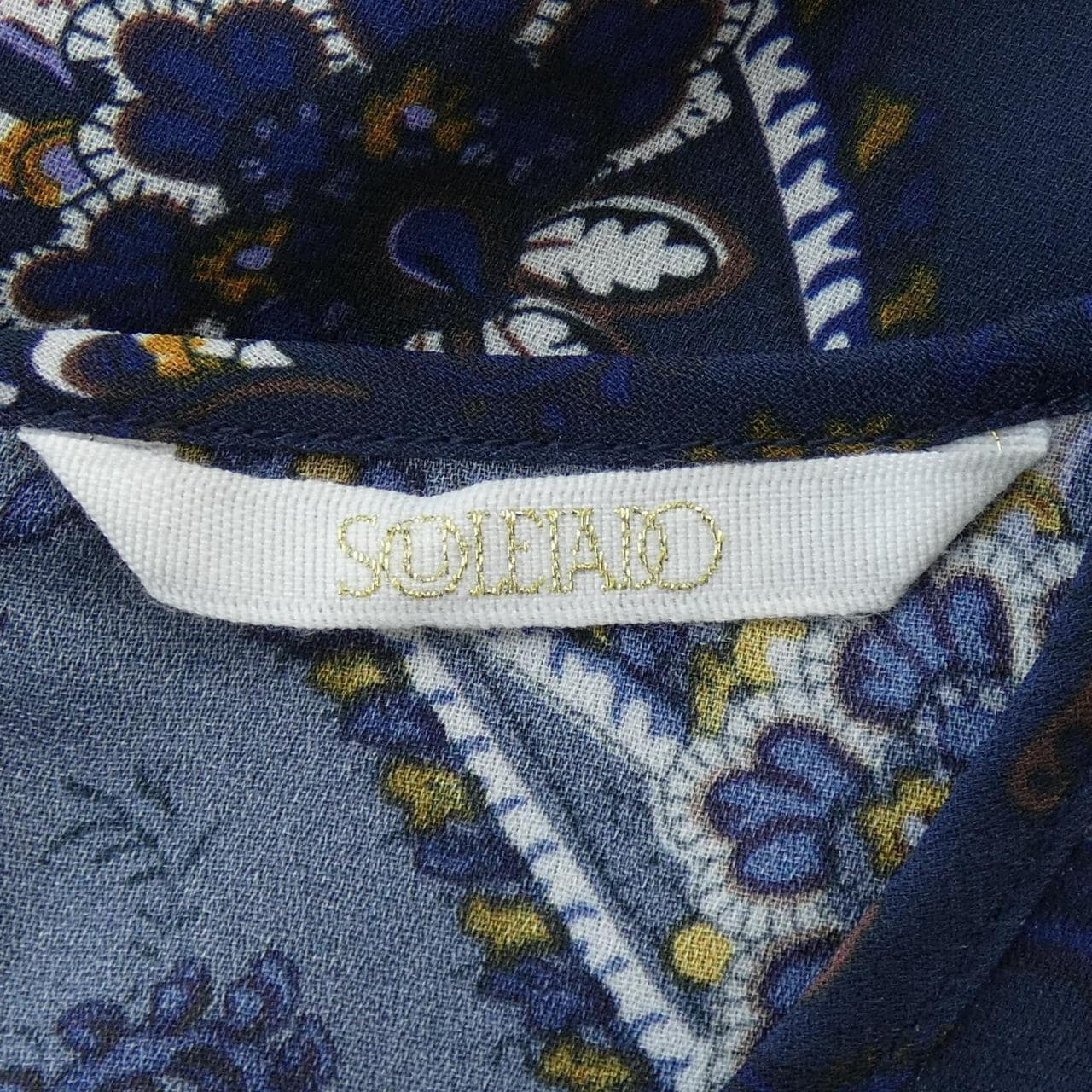 SOULEIADO Tops