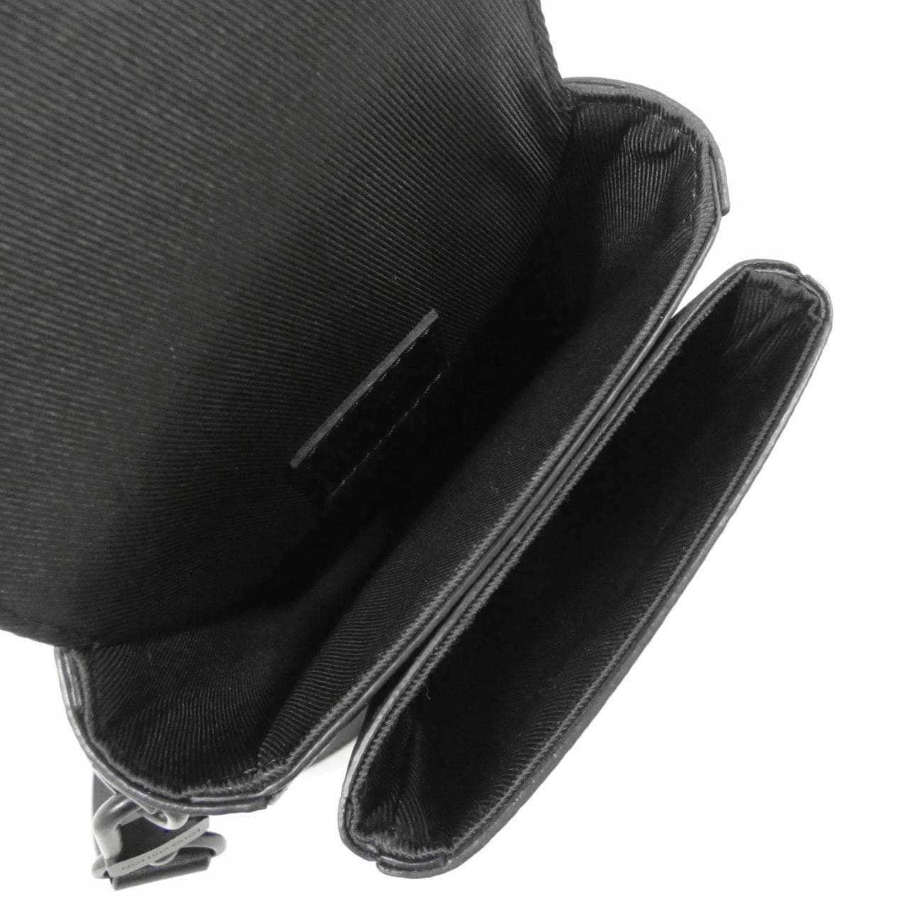 ルイヴィトン モノグラム エクリプス Sロック ヴェルティカル ウエアラブル ウォレット M82252 ショルダーバッグ